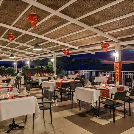 Hotel Delphin Botanik 5*